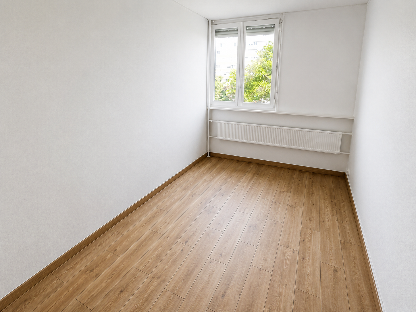 Chambre supplémentaire du T3 avec parquet — Saint-Étienne